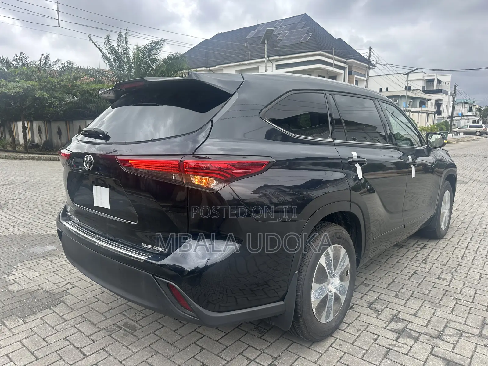 Toyota Highlander XLE 2022 Black