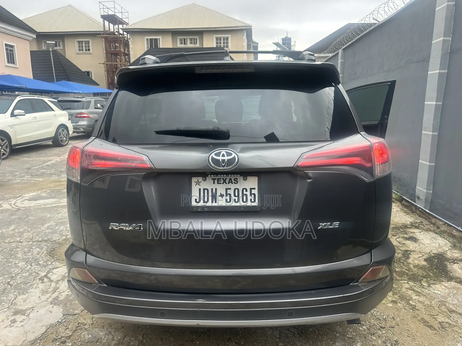 Toyota RAV4 XLE AWD (2.5L 4cyl 6A) 2017 Gray