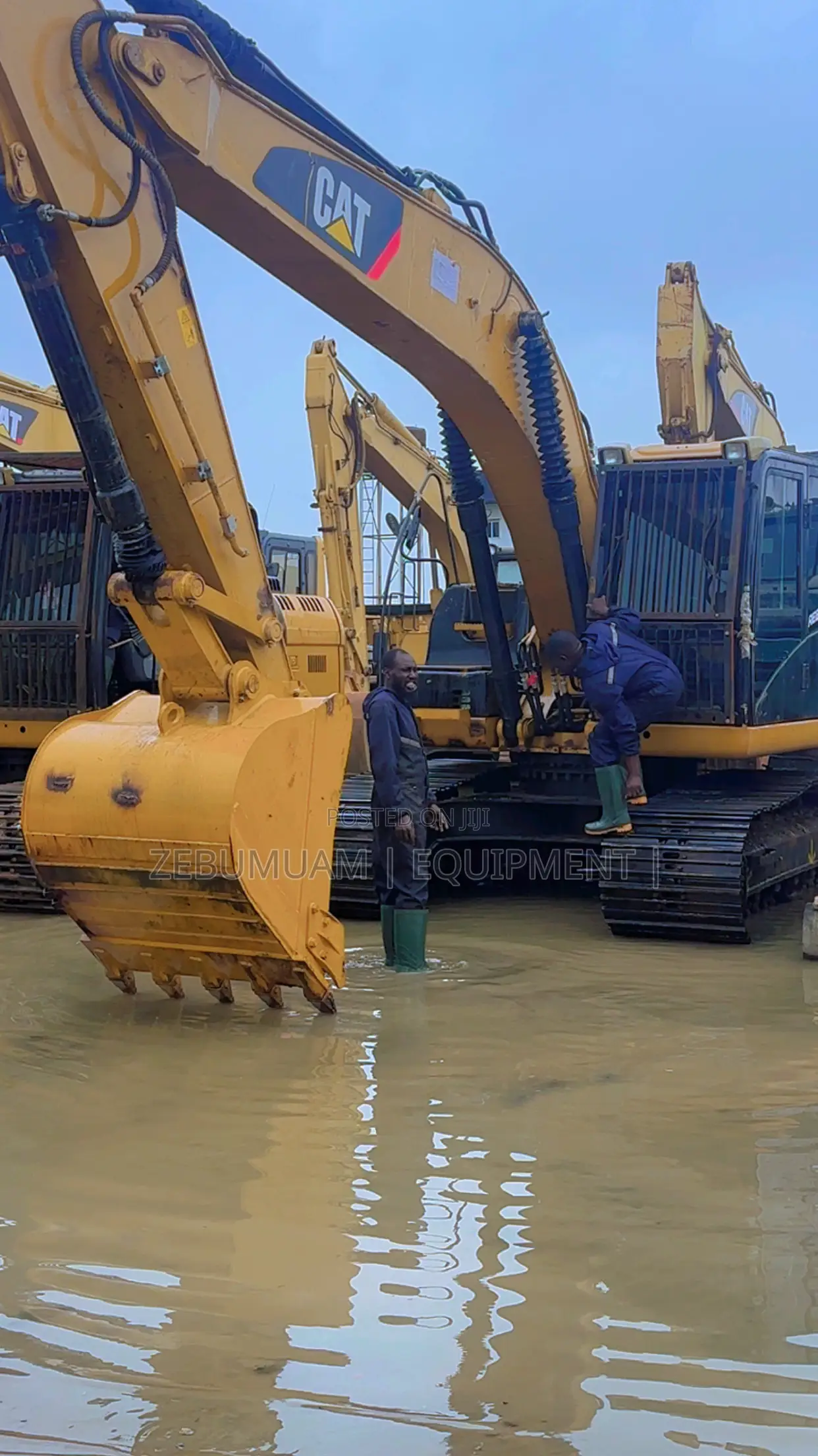 Caterpillar Excavator 320D for Sale. Price 150M Naira