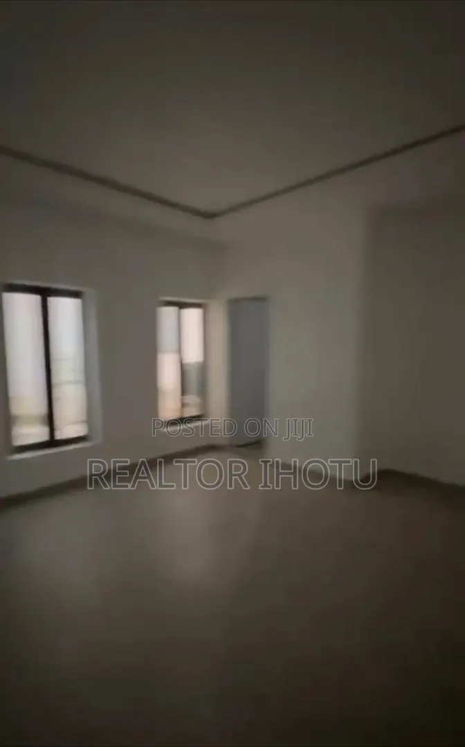 3bdrm Block of Flats in Estate, Jabi for sale
