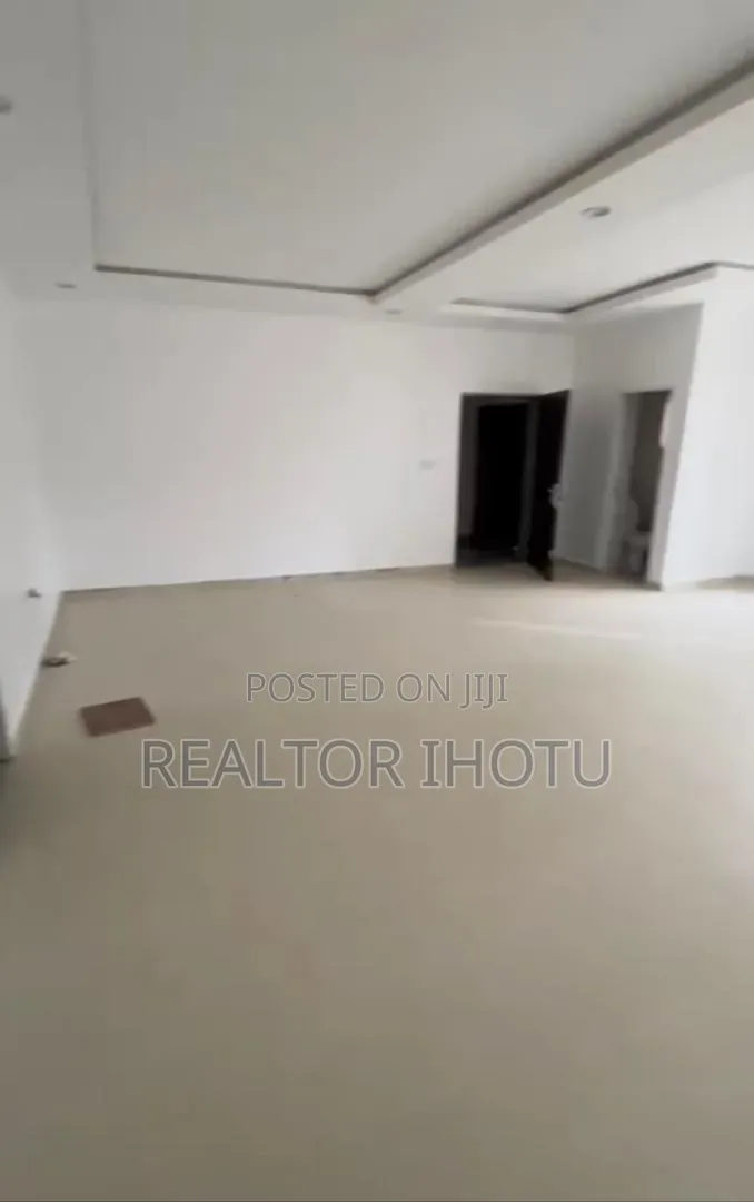 3bdrm Block of Flats in Estate, Jabi for sale