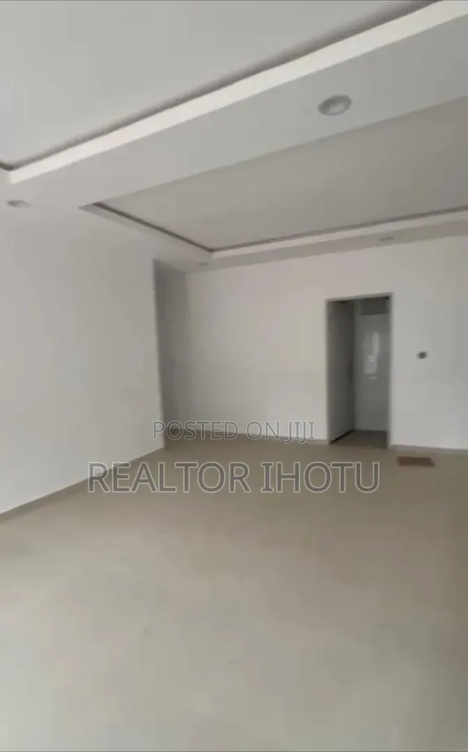 3bdrm Block of Flats in Estate, Jabi for sale