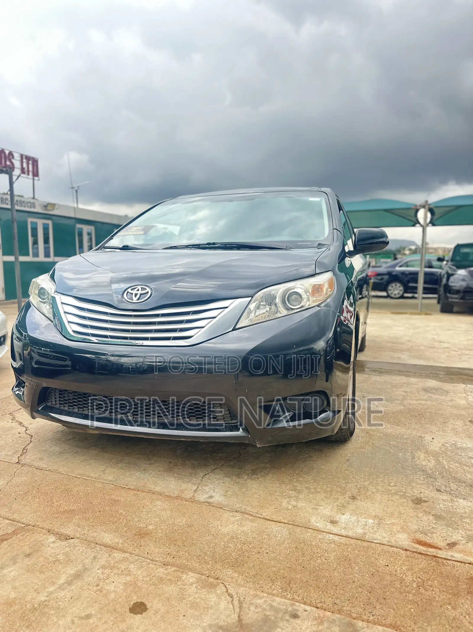 Toyota Sienna LE 7 Passenger 2012 Black