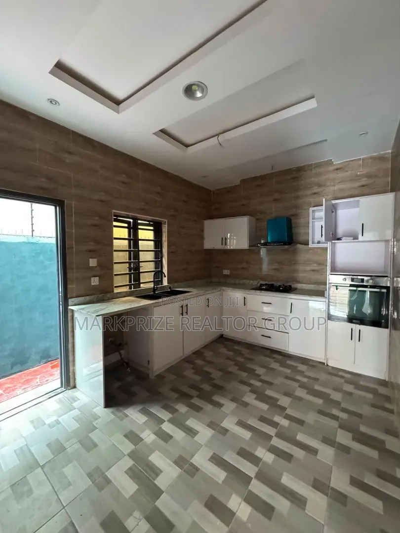 4bdrm Duplex in Ojodu Berger Lagos for sale