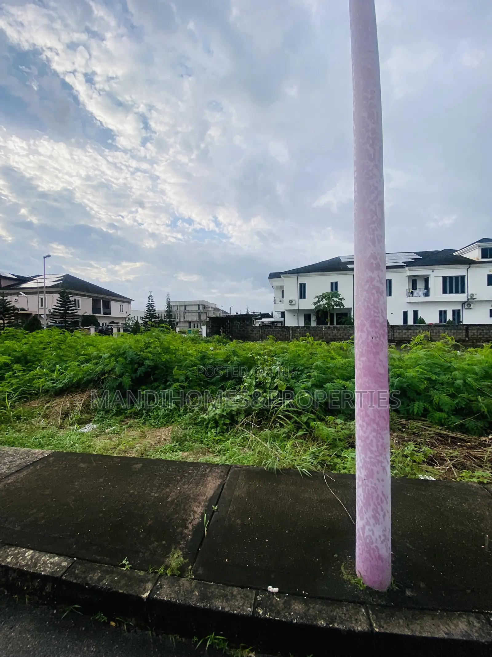 Corner Piece Dry Land for Sale in Royal Garden Estate Ajah