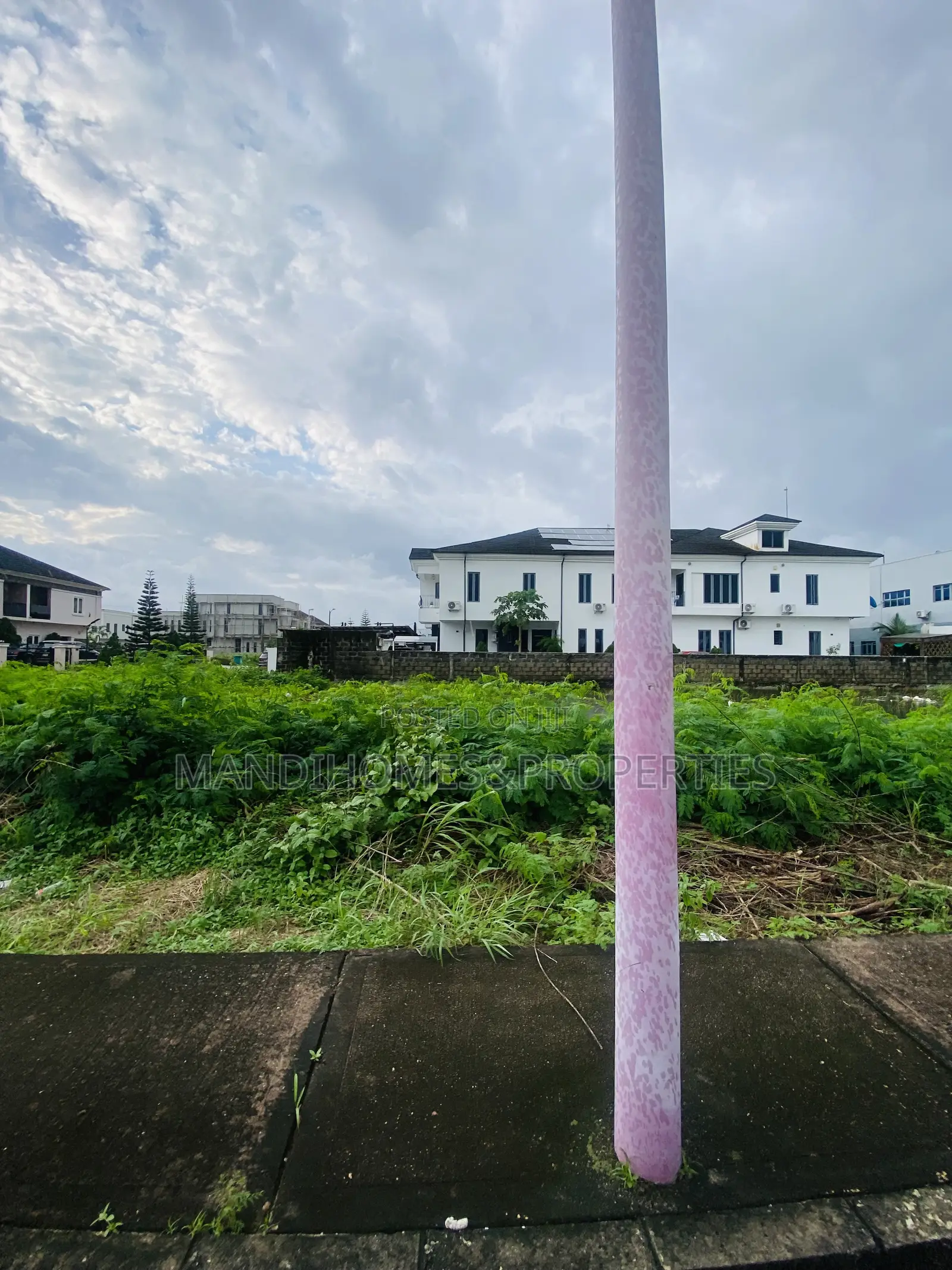 Corner Piece Dry Land for Sale in Royal Garden Estate Ajah