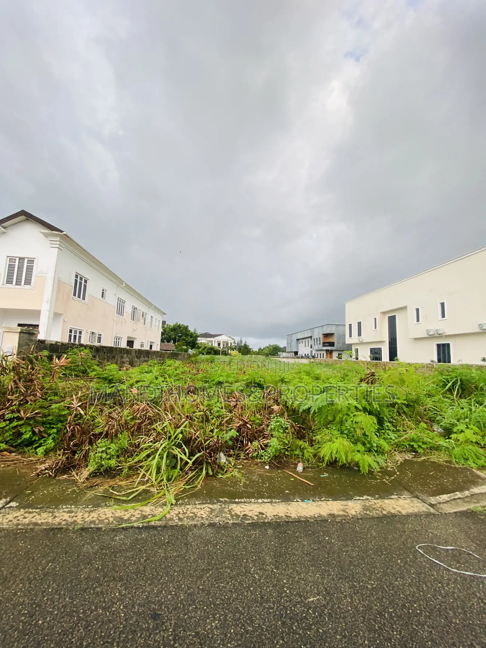 A Table Dry Land of 920sqm