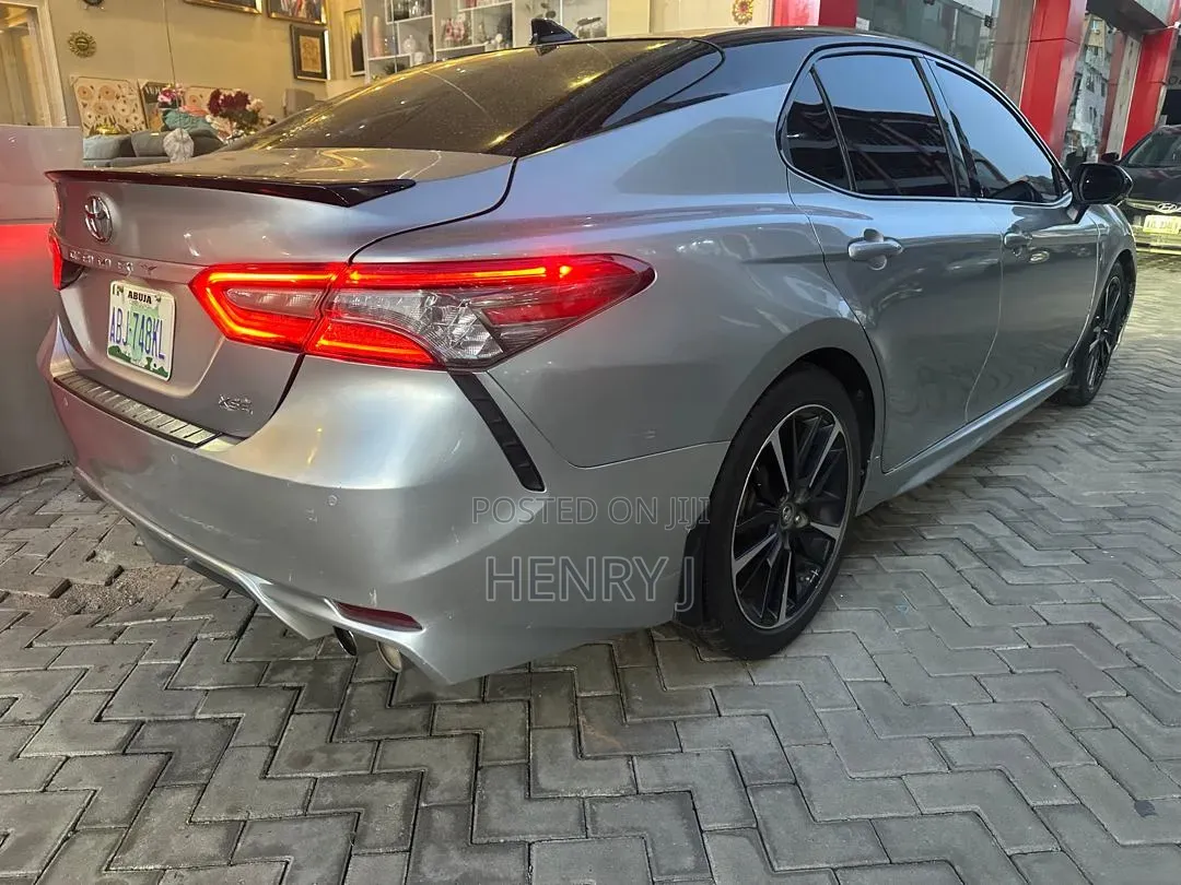 Toyota Camry 2019 Gray