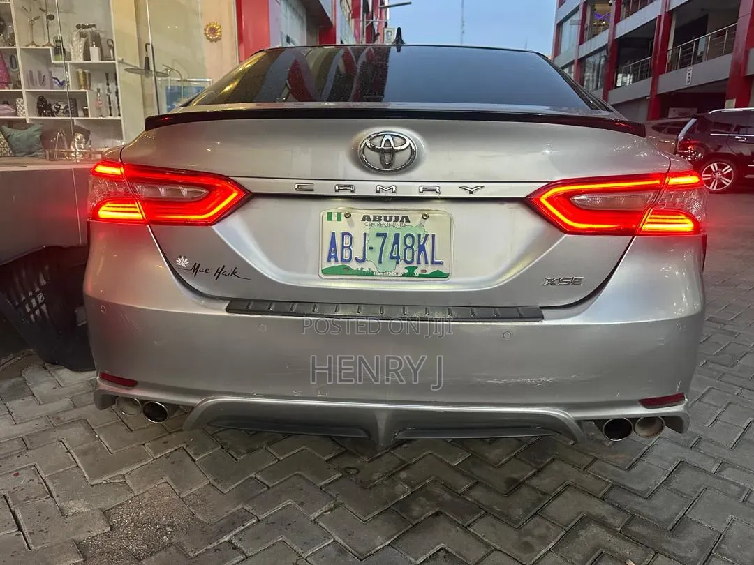 Toyota Camry 2019 Gray