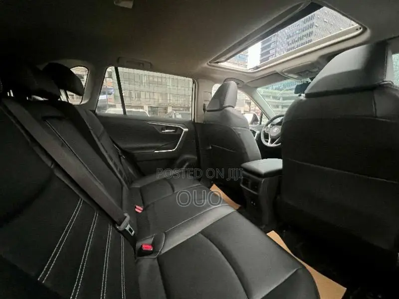 Toyota RAV4 2020 White