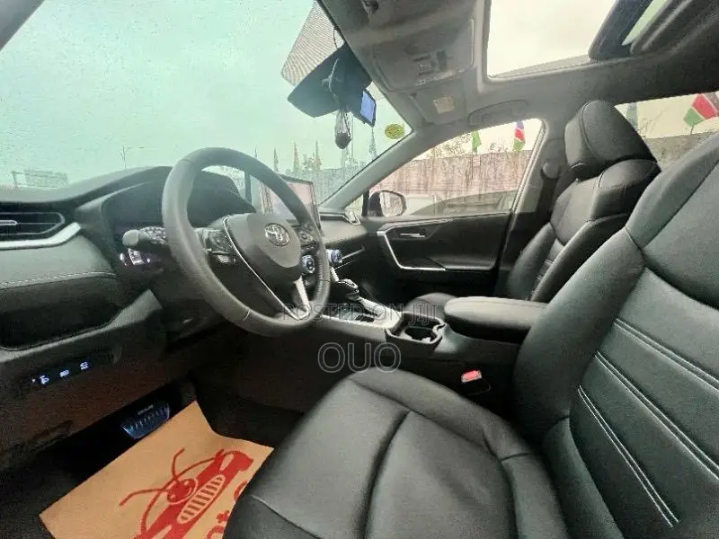 Toyota RAV4 2020 White