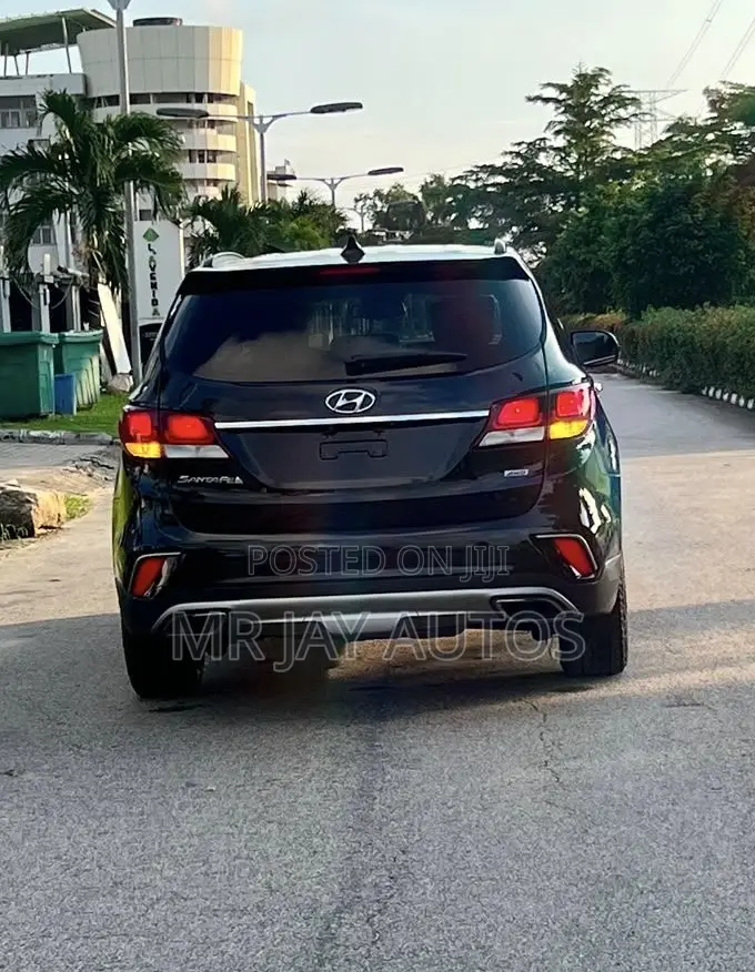 Hyundai Santa Fe 2017 Black