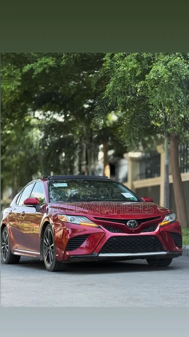 Toyota Camry XSE FWD (2.5L 4cyl 8AM) 2018 Red