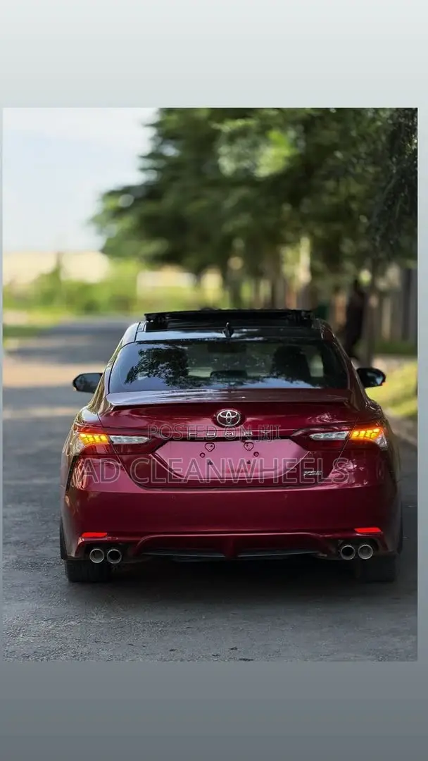 Toyota Camry XSE FWD (2.5L 4cyl 8AM) 2018 Red