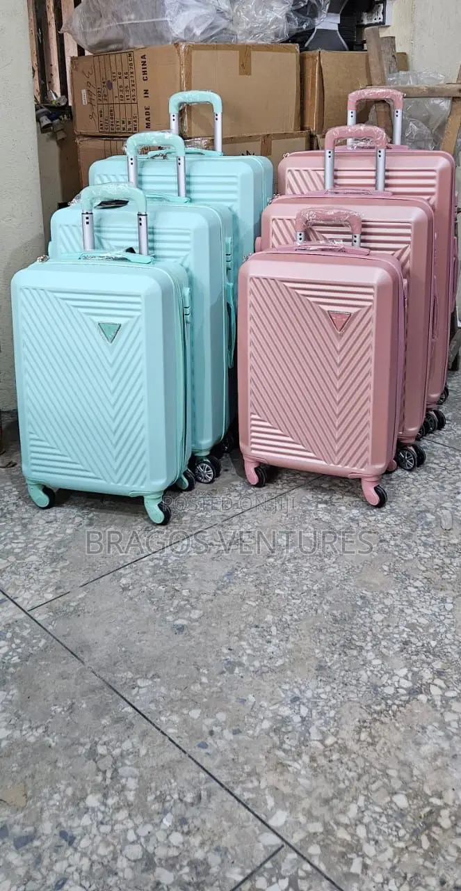 Set of 3pcs Travel Bags and Luggages