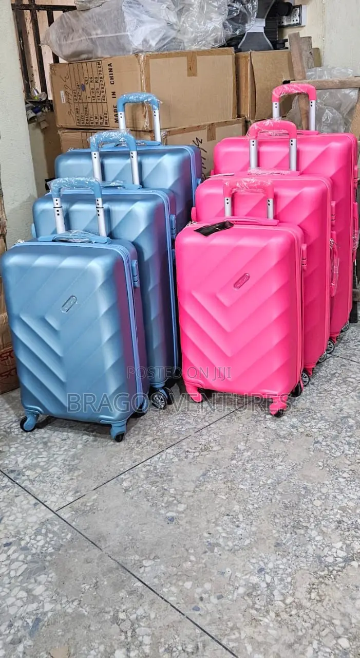 Set of 3pcs Travel Bags and Luggages