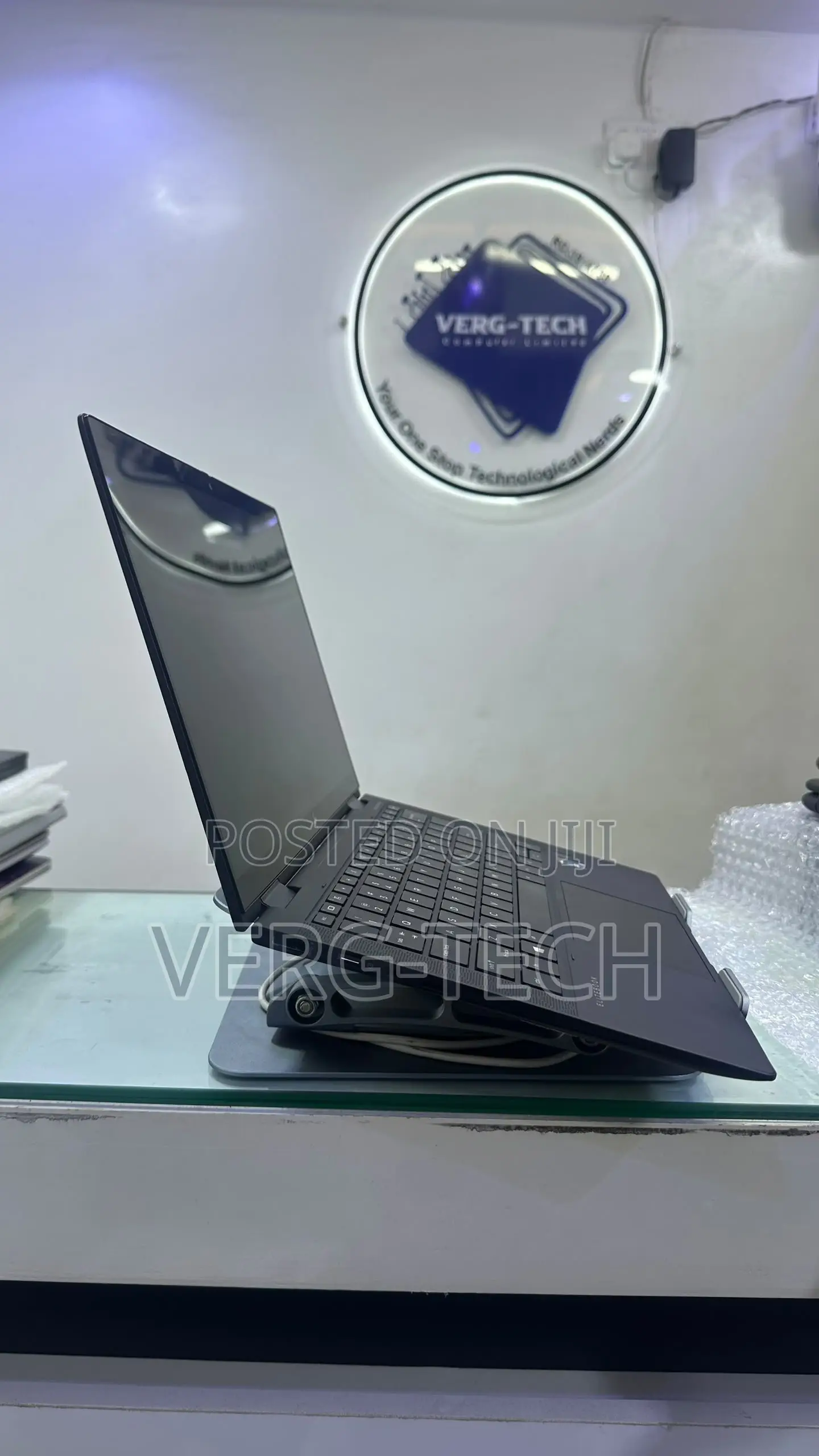 Laptop HP Elite Dragonfly x360 11th Gen 16GB Intel Core i7 SSD 512GB