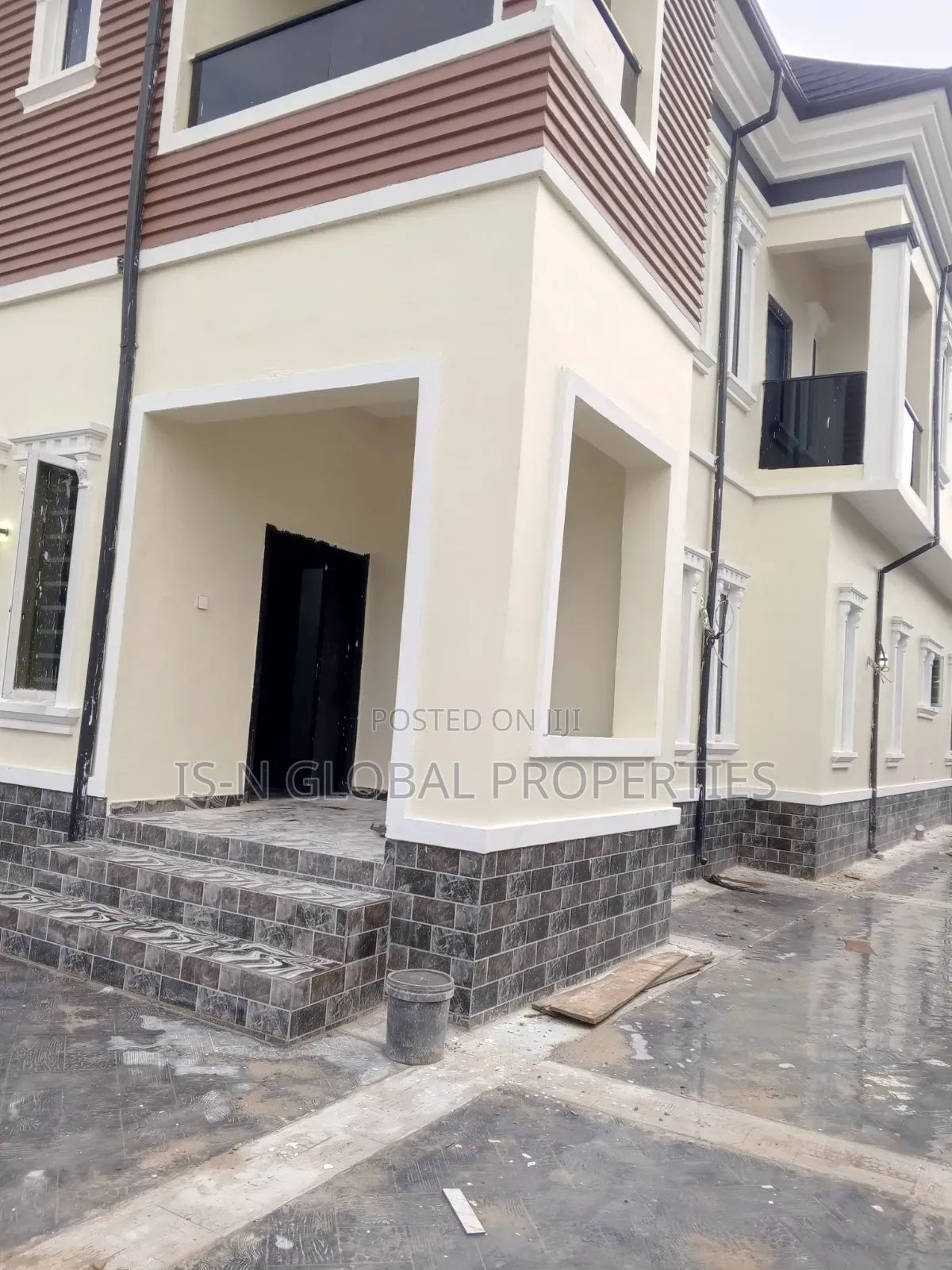 4bdrm Duplex in Plantation City, Warri for rent