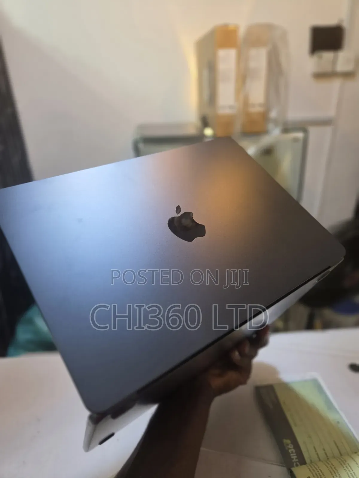 Laptop Apple MacBook Air 2022 M2 8GB Apple M2 SSD 256GB