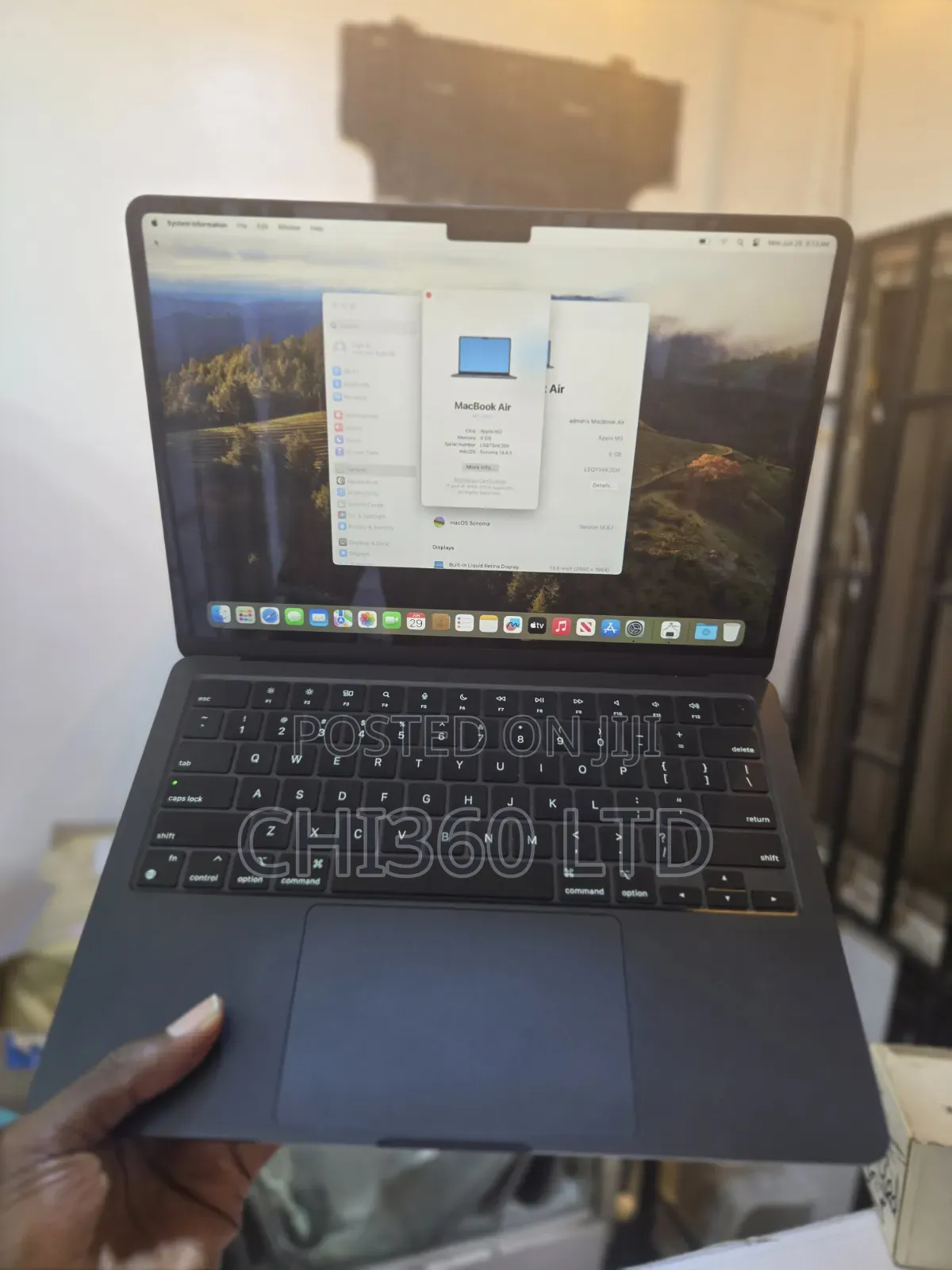 Laptop Apple MacBook Air 2022 M2 8GB Apple M2 SSD 256GB