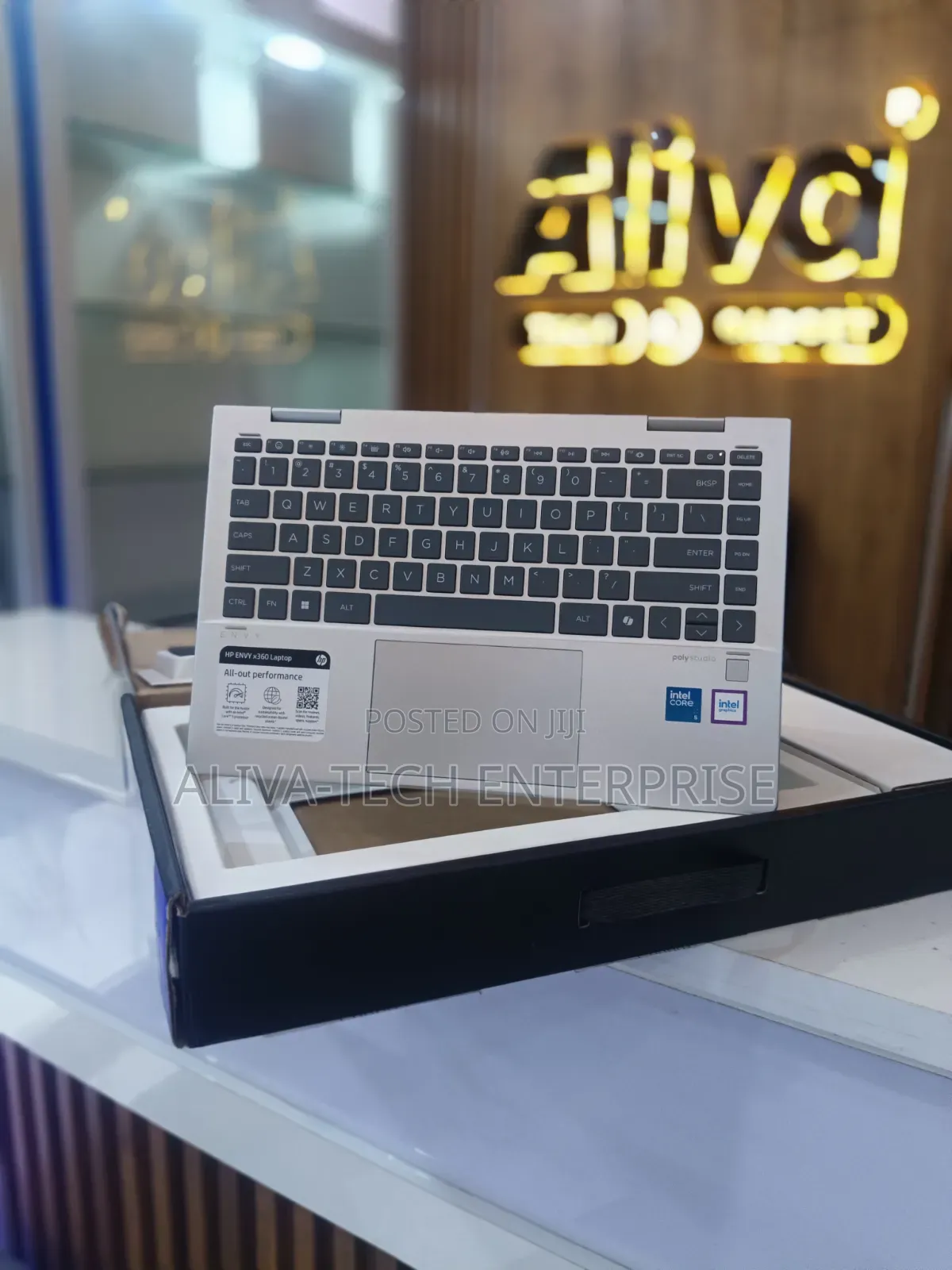 Laptop HP Envy X360 8GB Intel Core 5 SSD 512GB