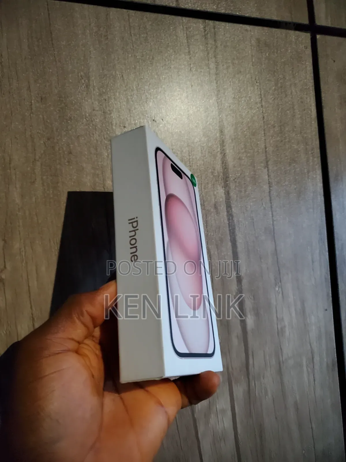 New Apple iPhone 15 256 GB Pink