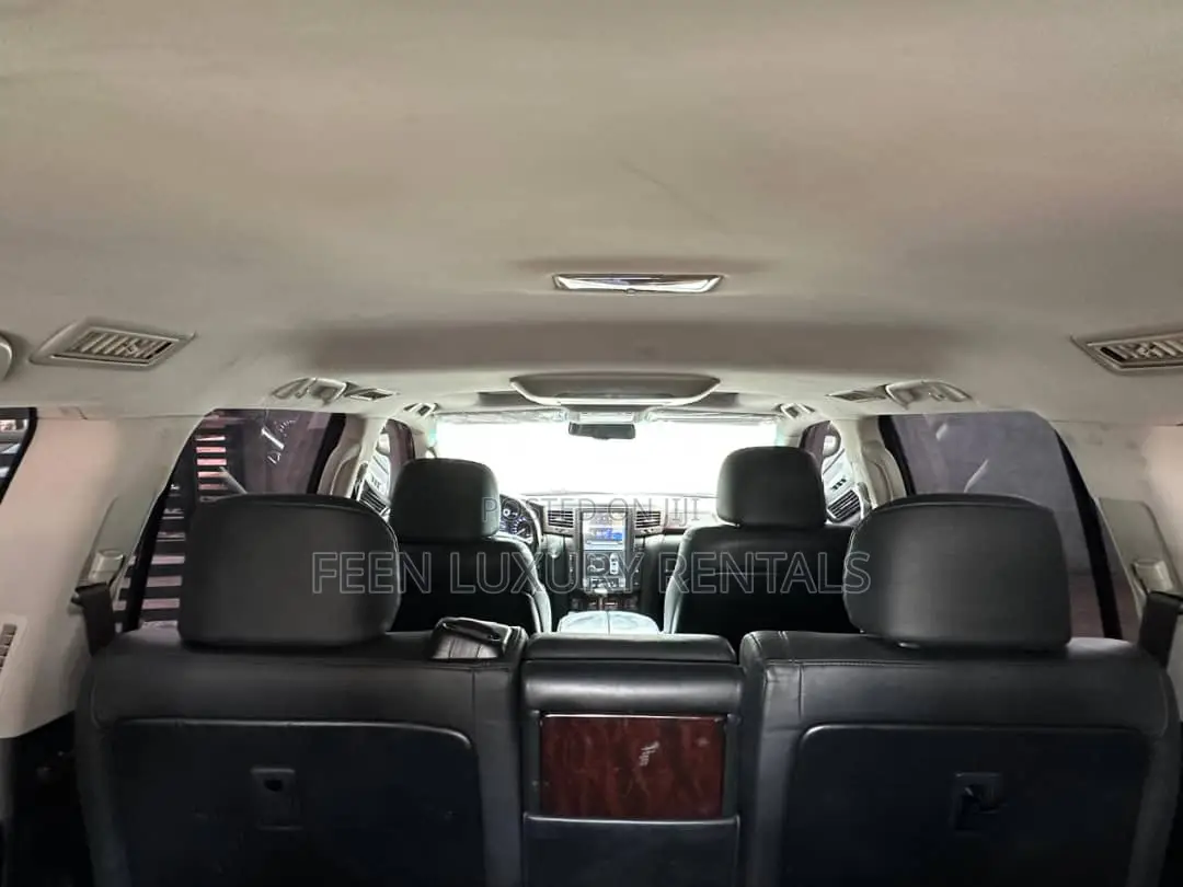 Lexus 570 for Rent - Car for Rent