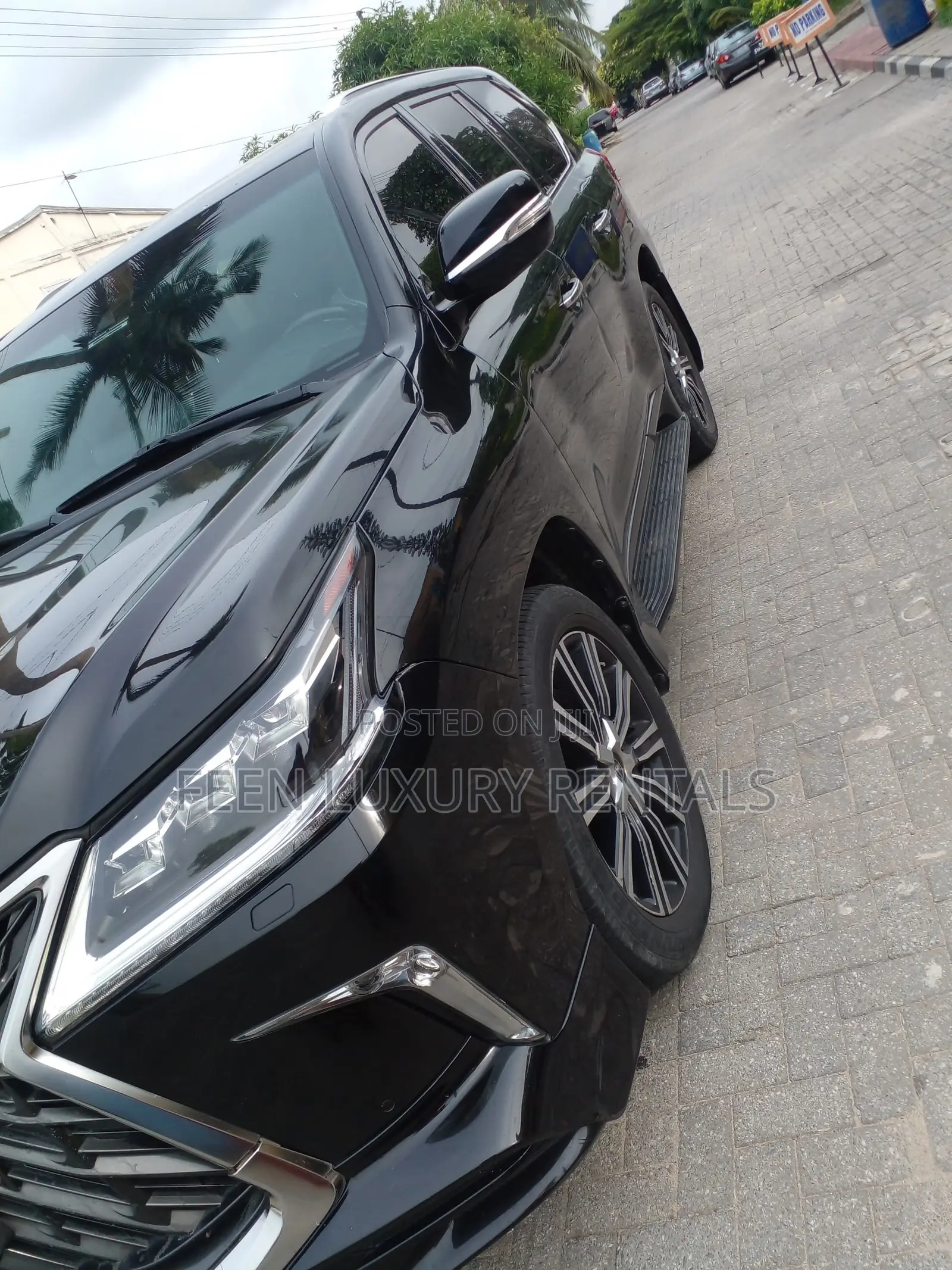 Premium Lexus LX570 for Hire - Car for Rent
