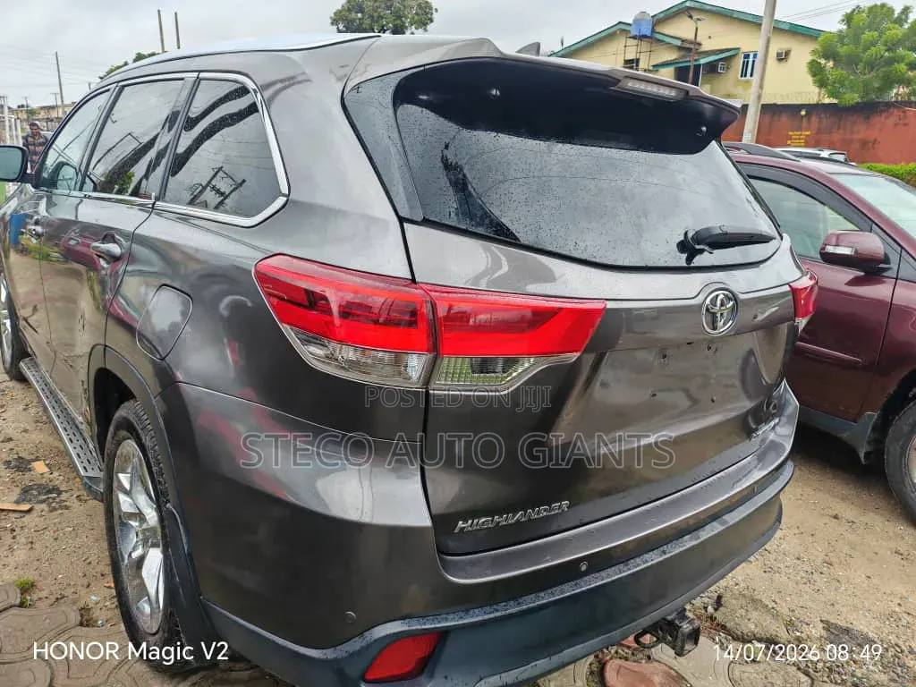 Toyota Highlander 2015 Gray