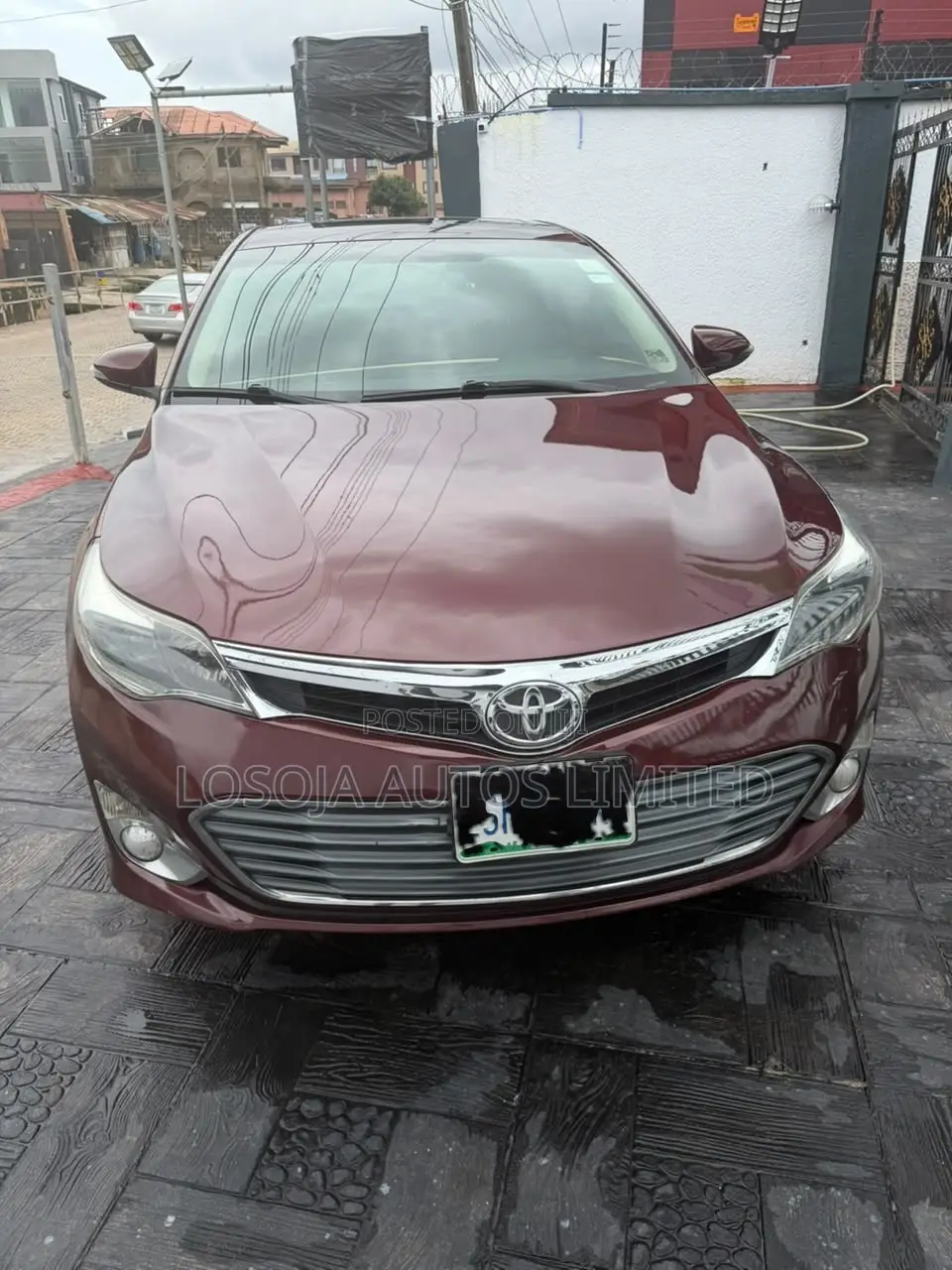 Toyota Avalon Limited 4dr Sedan (3.5L 6cyl 6A) 2014 Brown