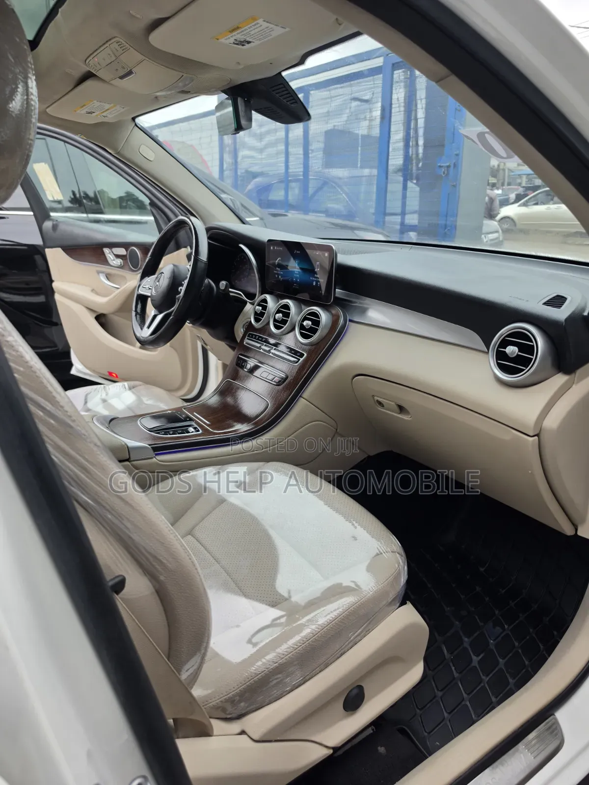 Mercedes-Benz GLC-Class 2021 White
