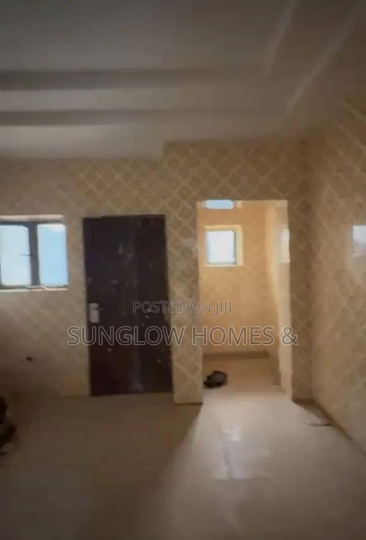 7bdrm Duplex in Apo Resettlement for sale