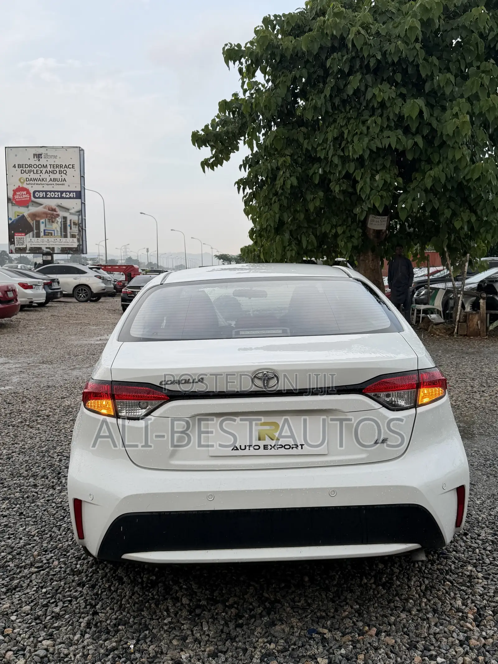 Toyota Corolla LE 2022 White
