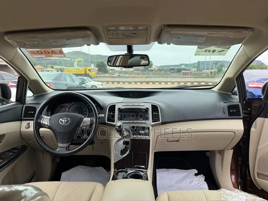 Toyota Venza AWD 2010 Burgundy