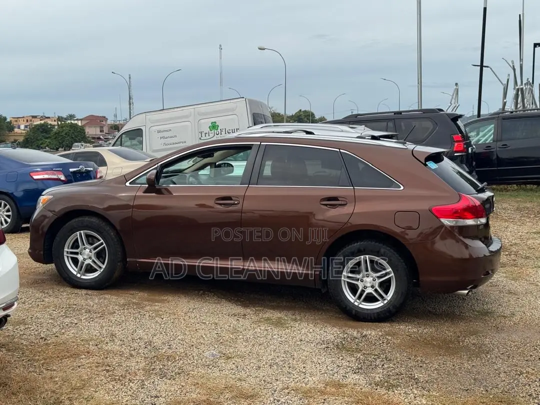 Toyota Venza AWD 2010 Burgundy