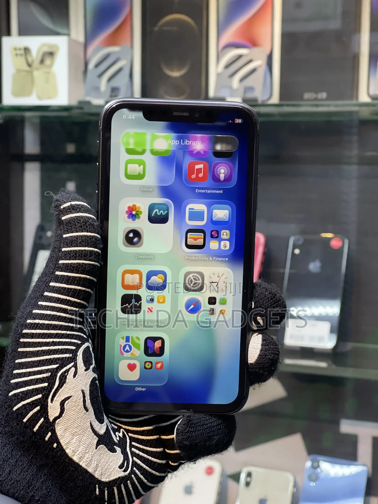 Apple iPhone 11 64 GB Gray
