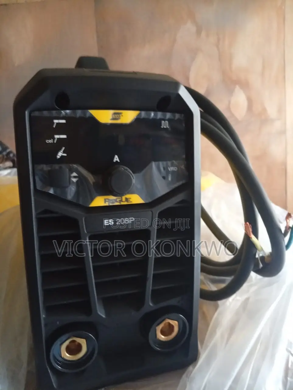 ESAB Rogue ES 208iP 200A Inverter Welding Machine (MMA/TIG)