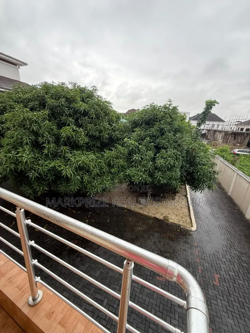 4bdrm Duplex in Abraham Adesanya for sale