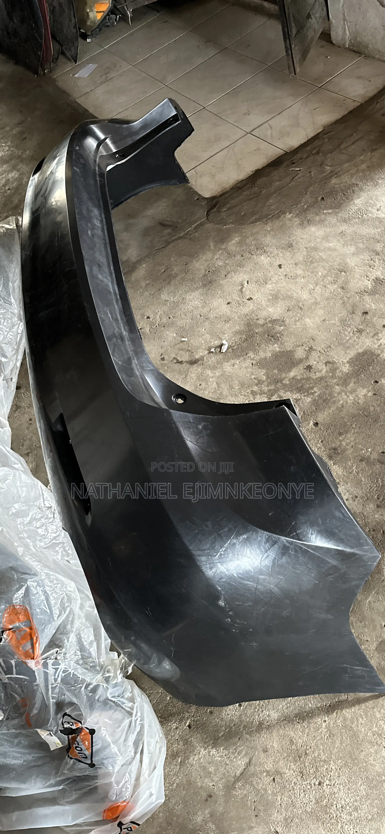 Back Bumper Venza