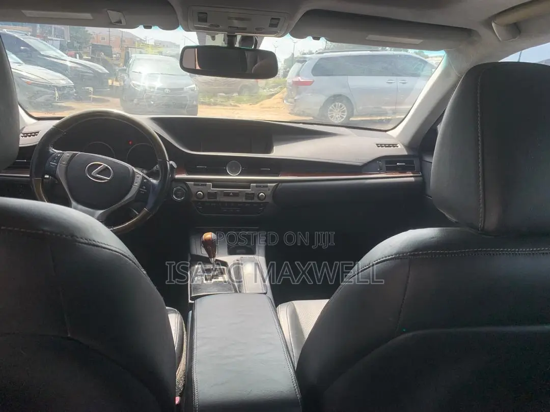 Lexus ES 350 FWD 2015 Red