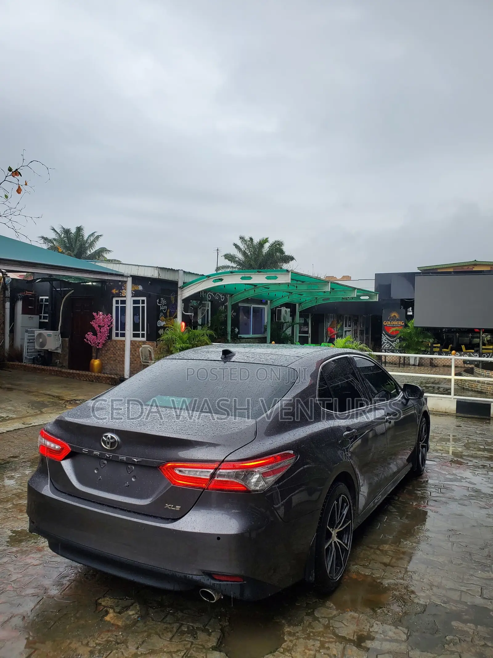 Toyota Camry 2018 Gray