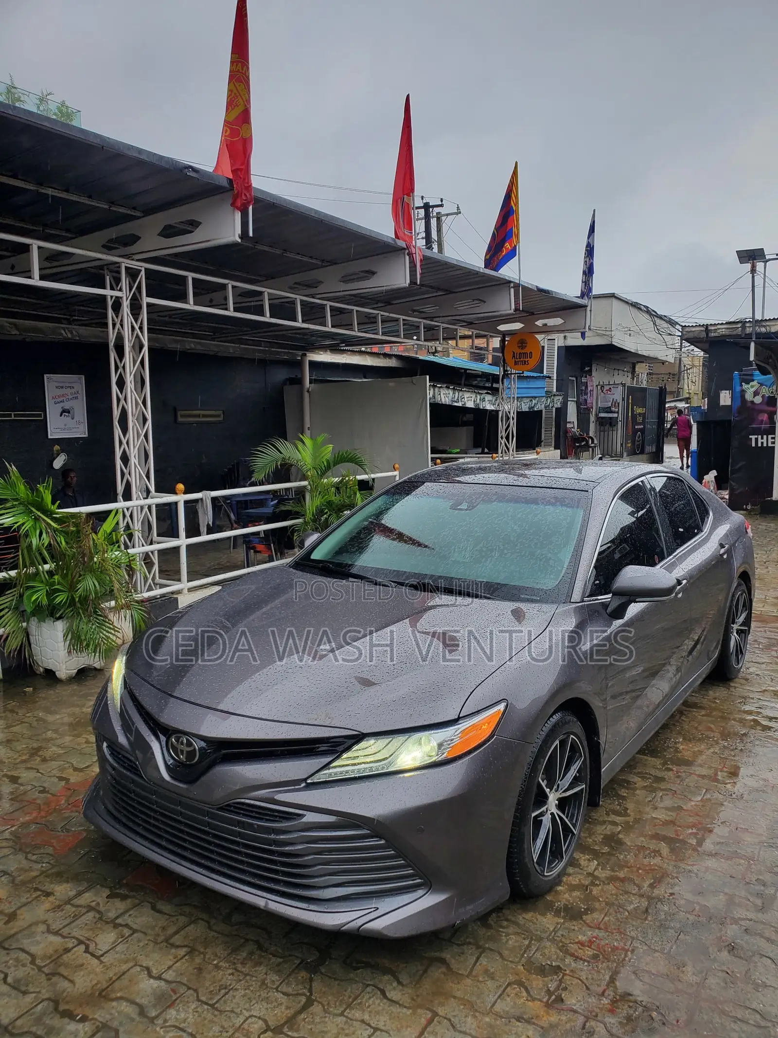 Toyota Camry 2018 Gray