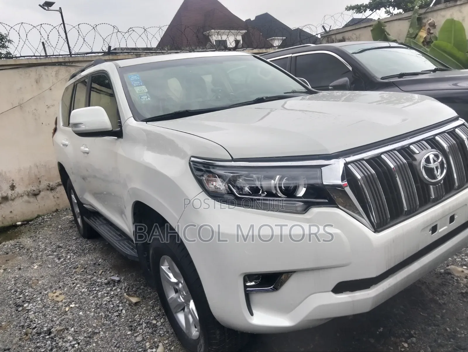 Toyota Land Cruiser Prado 2016 White
