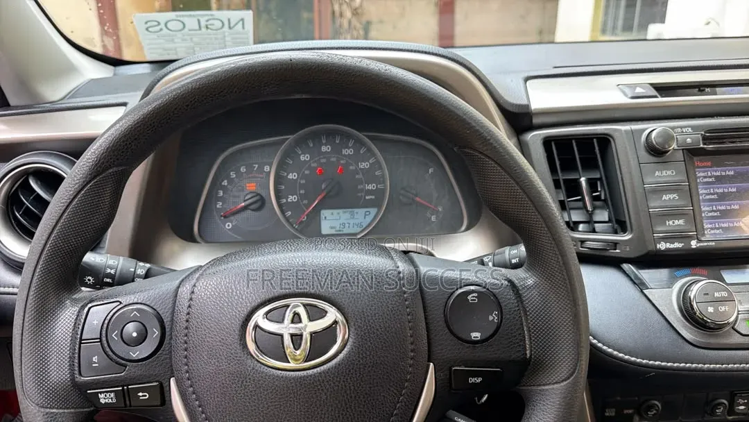 Toyota RAV4 2015 Orange