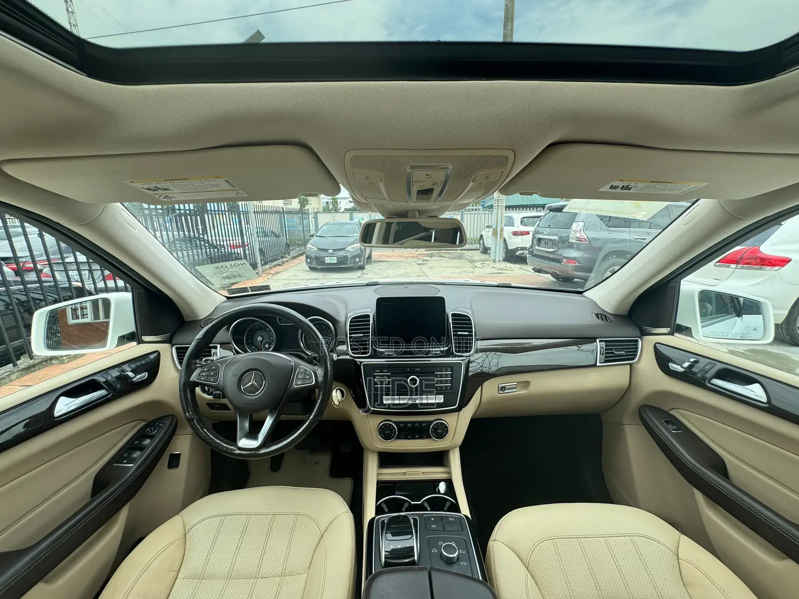 Mercedes-Benz GLE-Class GLE 320 4MATIC 2017 White