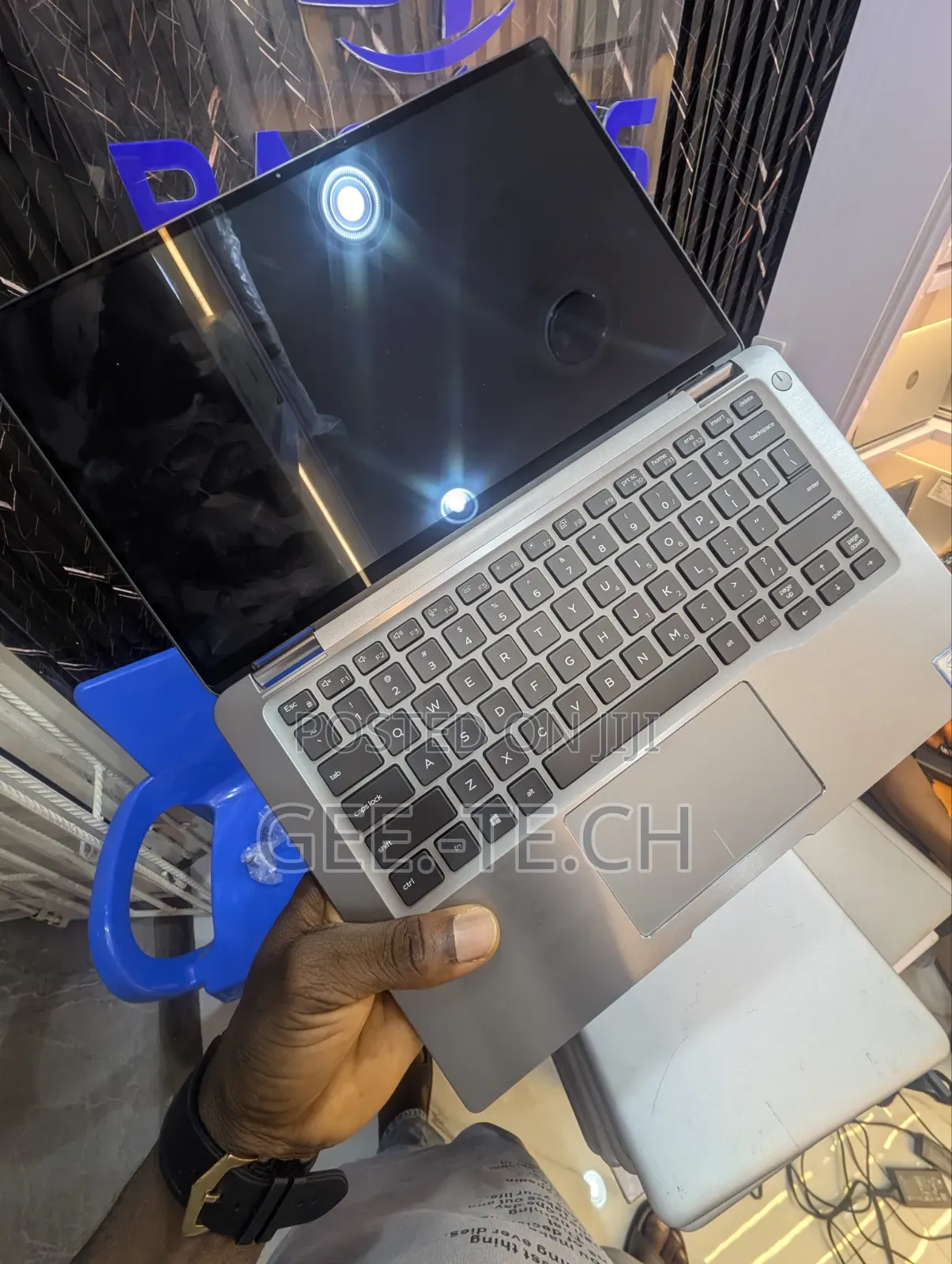 Laptop Dell Latitude 7400 2-in-1 16GB Intel Core i7 SSD 256GB