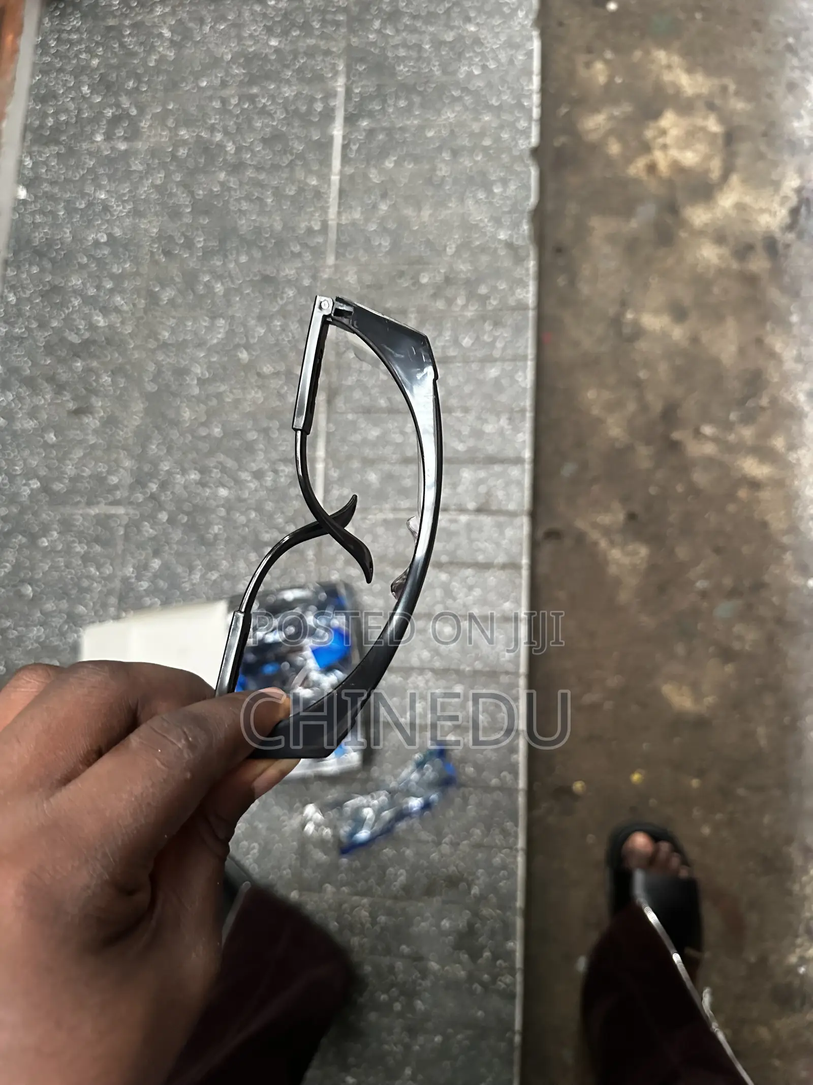 UVEX Vaultex Safety Glasses