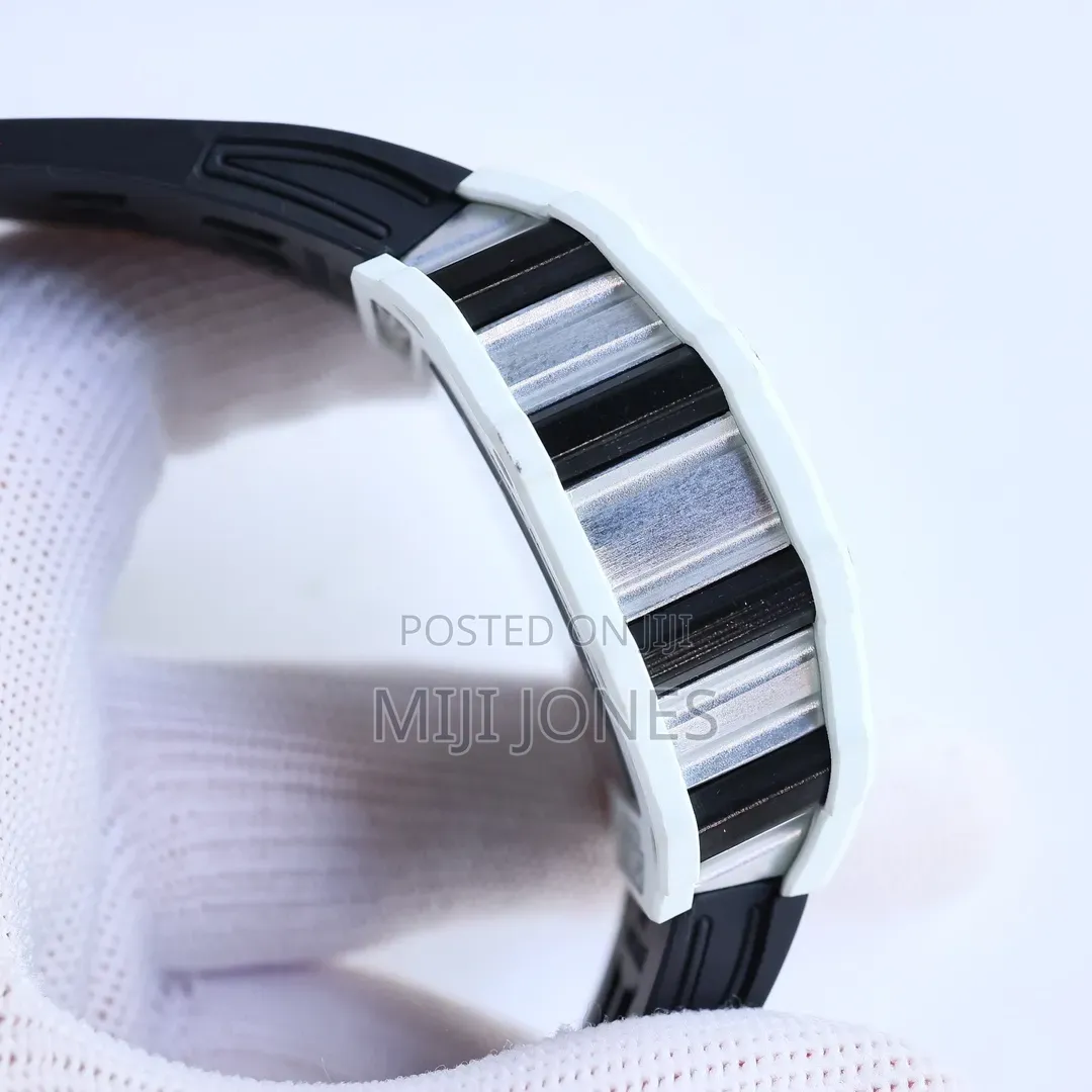 Replica RM21-02 – Swiss Skeleton Tourbillon, Carbon Case, Sport Style