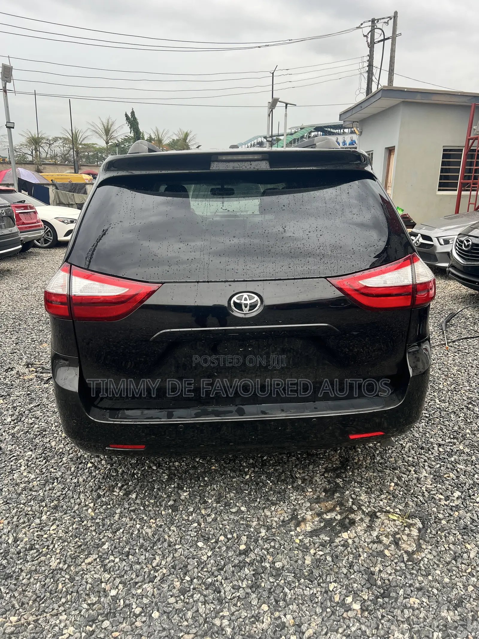 Toyota Sienna XLE 7-Passenger 4dr Minivan AWD (3.5L 6cyl 6A) 2014 Black