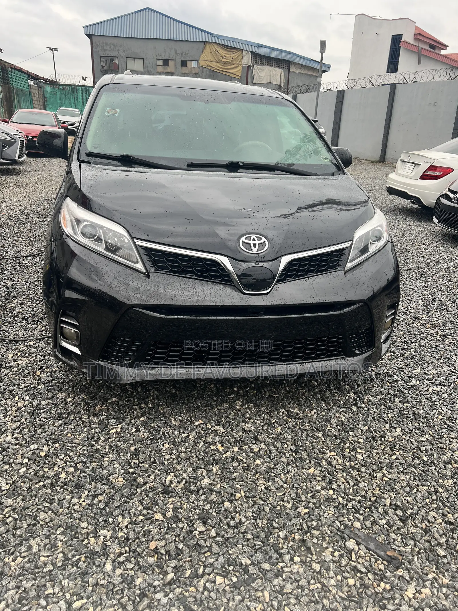 Toyota Sienna XLE 7-Passenger 4dr Minivan AWD (3.5L 6cyl 6A) 2014 Black